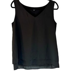 Ann Taylor V neck black shirt size S